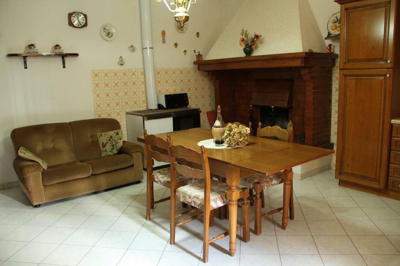 La Casa Dei Nonni Villa Chianni Dış mekan fotoğraf